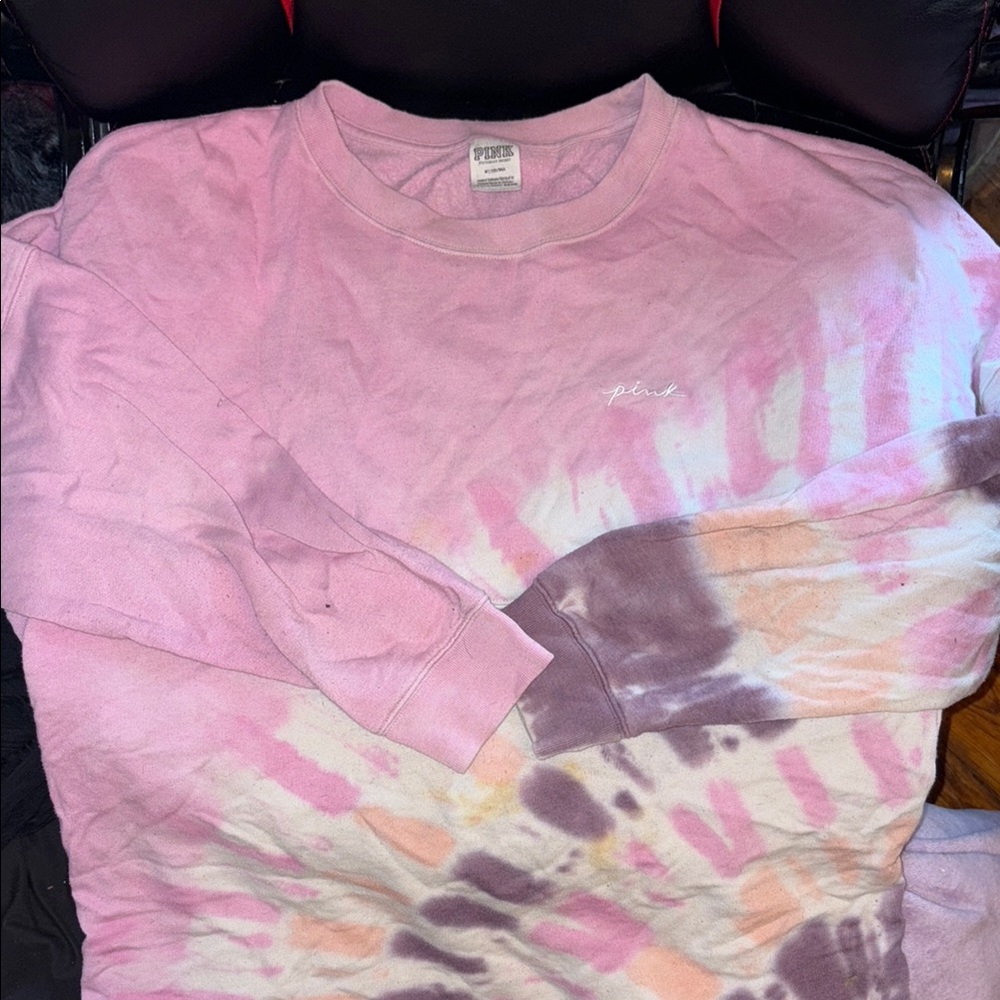 Tie Dye VS Pink sweater